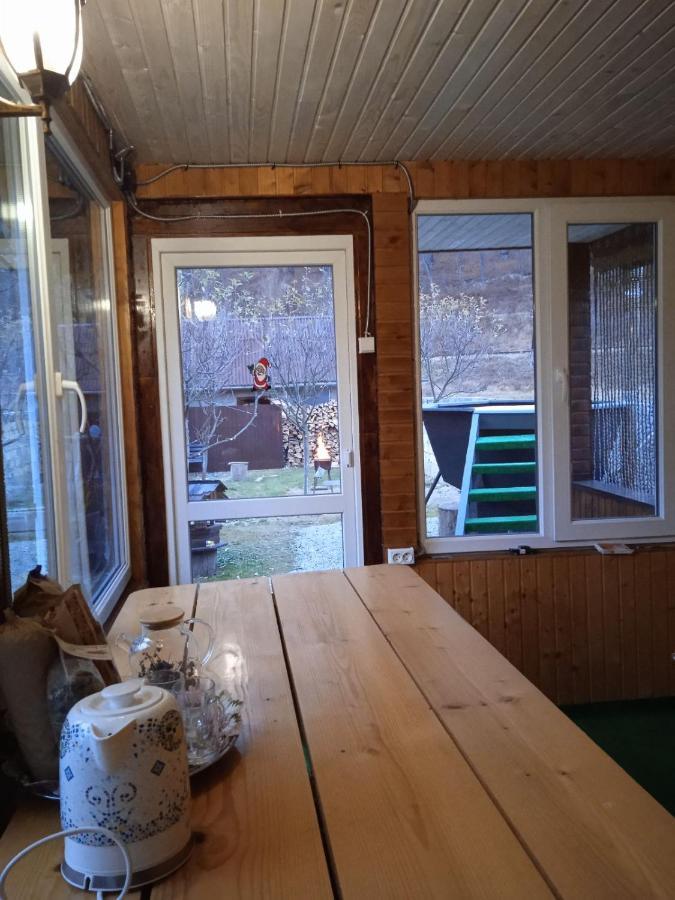 Карпатські Ночі Чан На Території Apartment Yaremche Luaran gambar